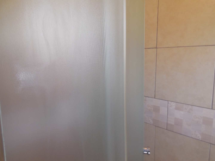 To Let 1 Bedroom Property for Rent in East Lynne Gauteng