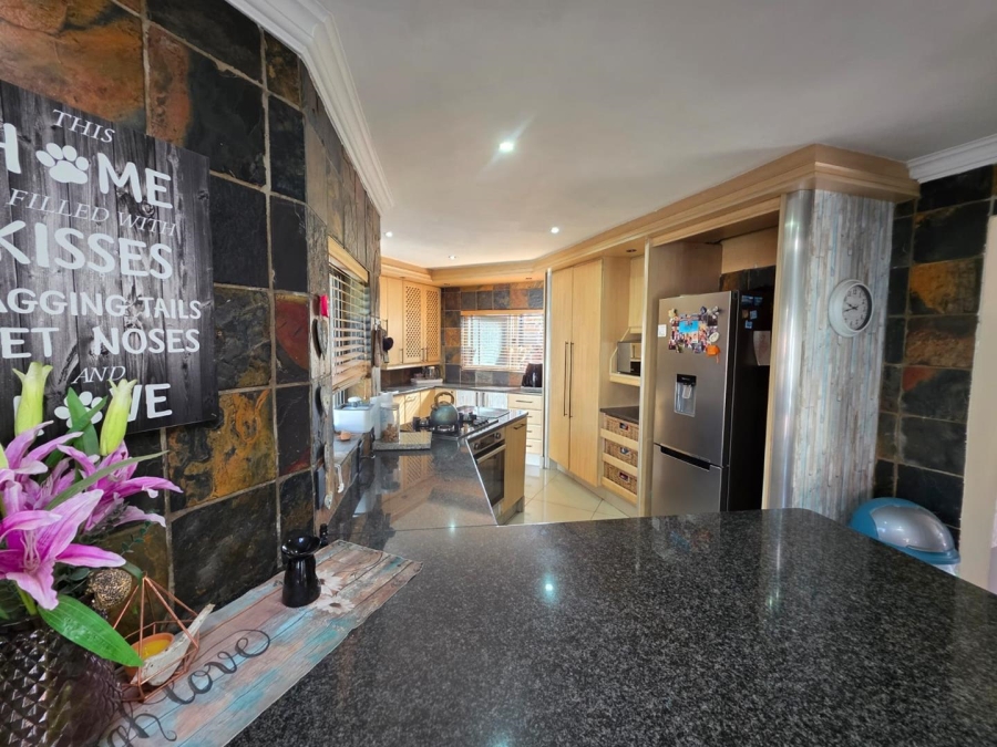 3 Bedroom Property for Sale in Blue Gill Estate Gauteng