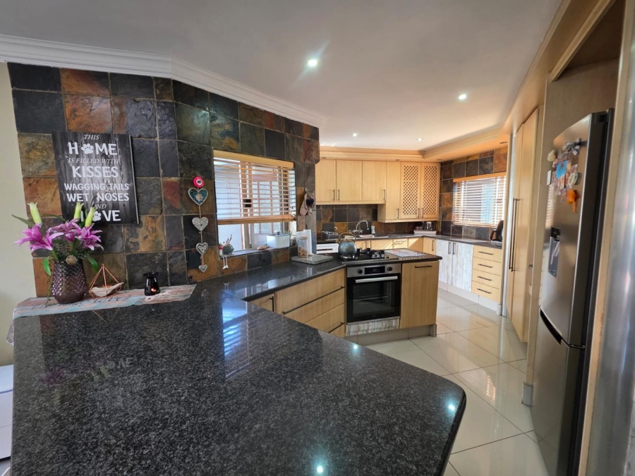 3 Bedroom Property for Sale in Blue Gill Estate Gauteng