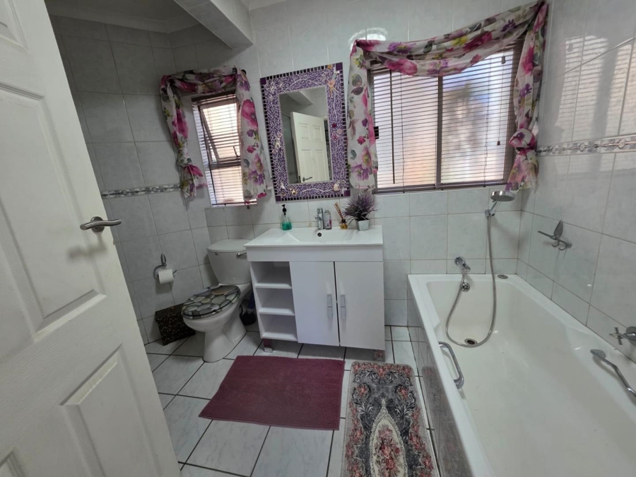 3 Bedroom Property for Sale in Blue Gill Estate Gauteng