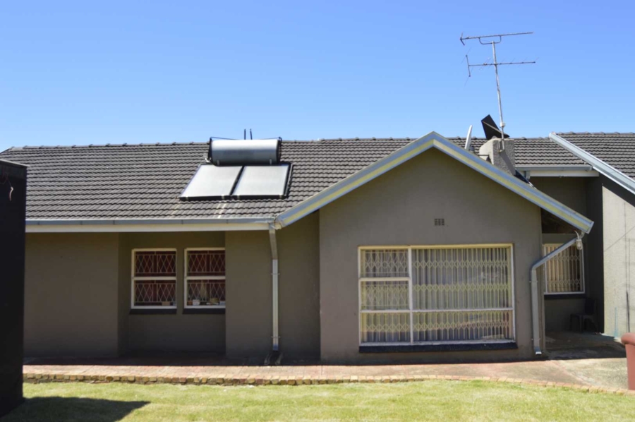 3 Bedroom Property for Sale in Birchleigh Gauteng