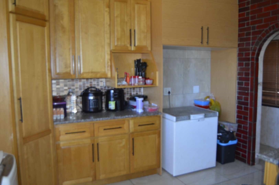 3 Bedroom Property for Sale in Birchleigh Gauteng