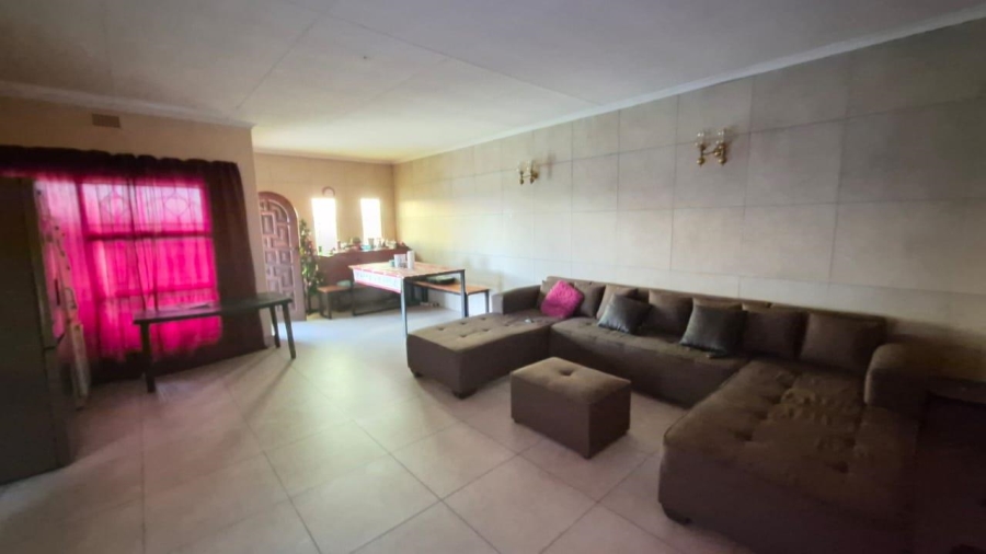 3 Bedroom Property for Sale in Birchleigh Gauteng