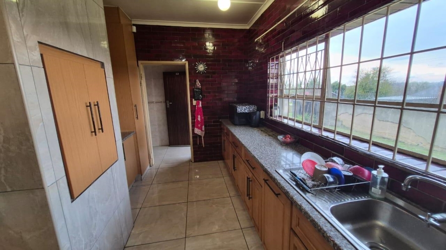 3 Bedroom Property for Sale in Birchleigh Gauteng