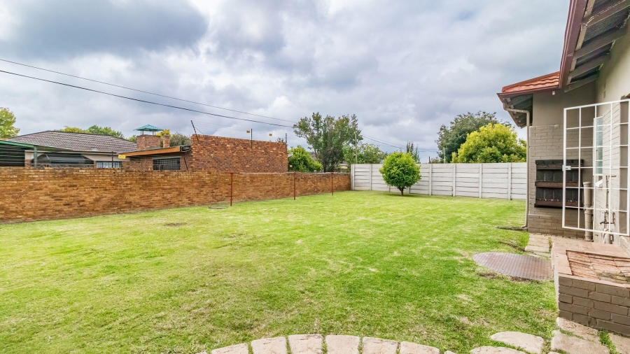 3 Bedroom Property for Sale in Northmead Gauteng