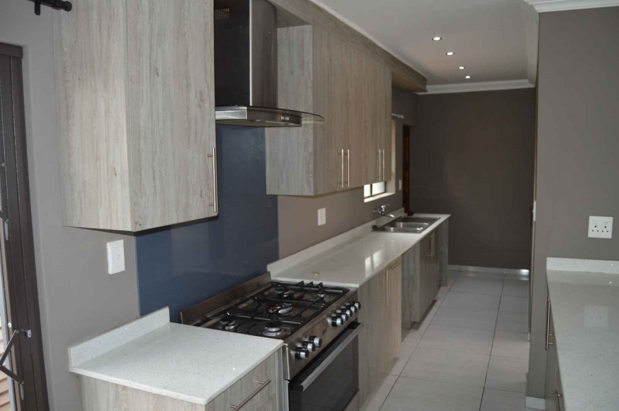 3 Bedroom Property for Sale in Brackenhurst Gauteng