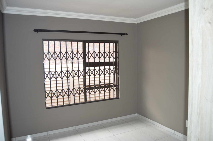 3 Bedroom Property for Sale in Brackenhurst Gauteng