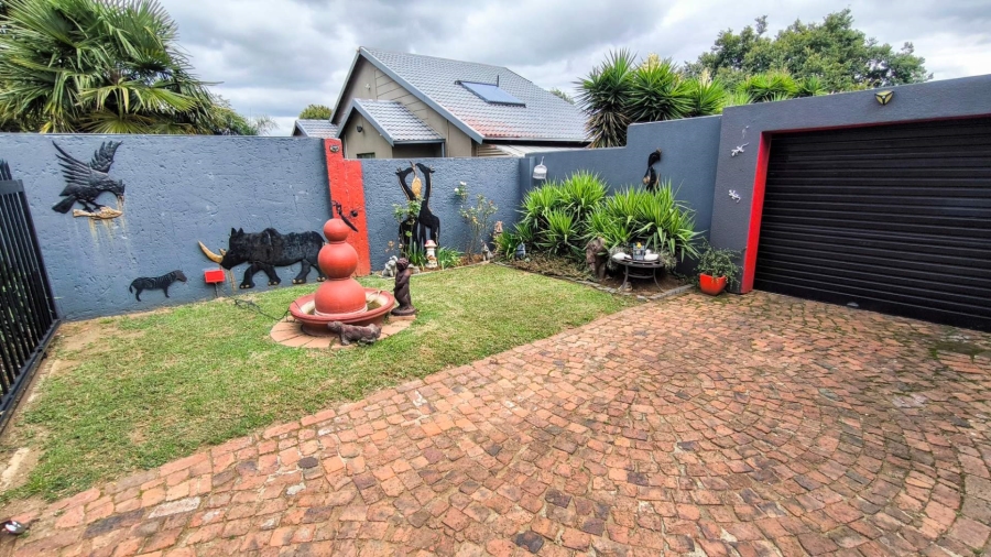 3 Bedroom Property for Sale in Albertsdal Gauteng