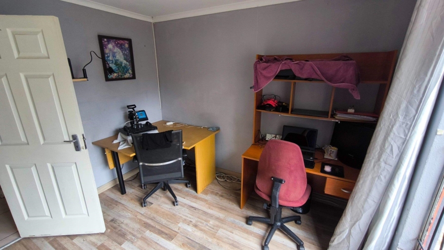 3 Bedroom Property for Sale in Albertsdal Gauteng