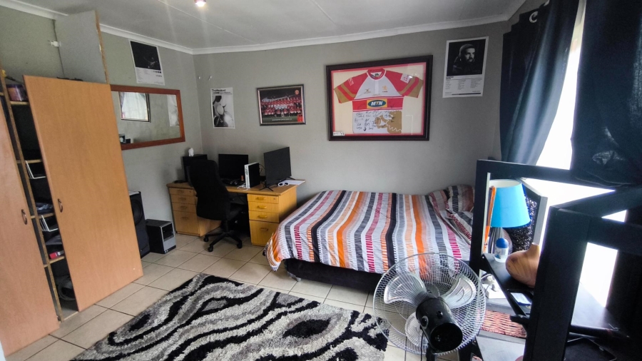 3 Bedroom Property for Sale in Albertsdal Gauteng