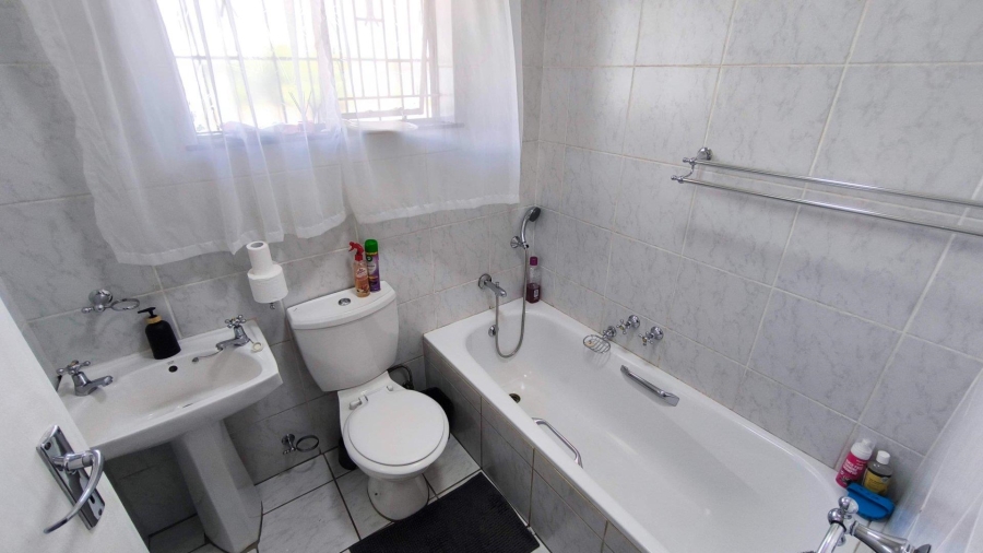 3 Bedroom Property for Sale in Mayberry Park Gauteng