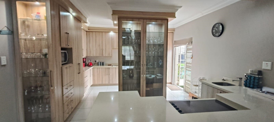 4 Bedroom Property for Sale in Pretoria Gardens Gauteng