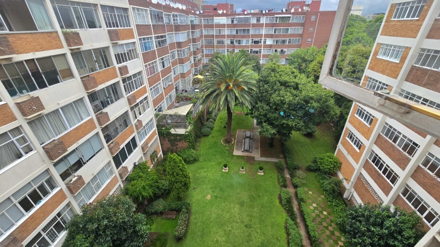 1 Bedroom Property for Sale in Killarney Gauteng