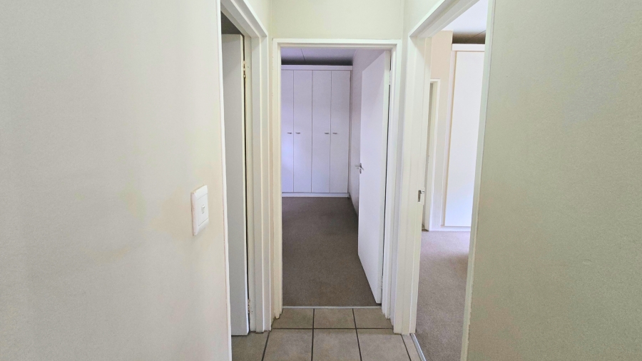 2 Bedroom Property for Sale in Houghton Gauteng