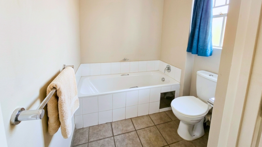 2 Bedroom Property for Sale in Houghton Gauteng