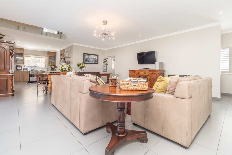 4 Bedroom Property for Sale in Waterfall Country Village Gauteng