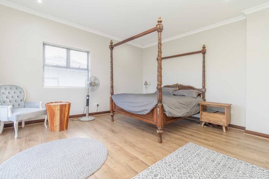 4 Bedroom Property for Sale in Waterfall Country Village Gauteng