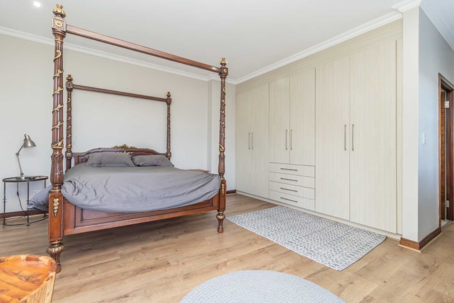 4 Bedroom Property for Sale in Waterfall Country Village Gauteng