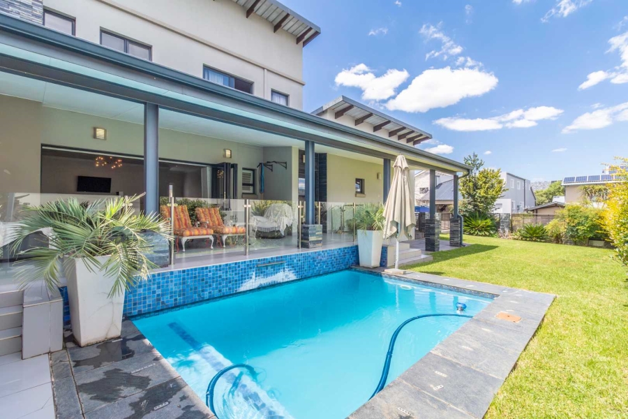 4 Bedroom Property for Sale in Waterfall Country Village Gauteng