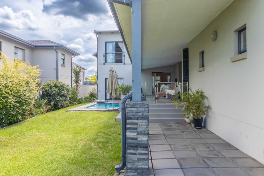 4 Bedroom Property for Sale in Waterfall Country Village Gauteng