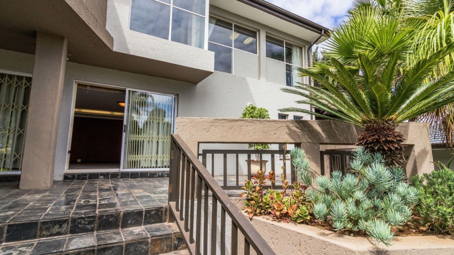 To Let 8 Bedroom Property for Rent in Quellerina Gauteng