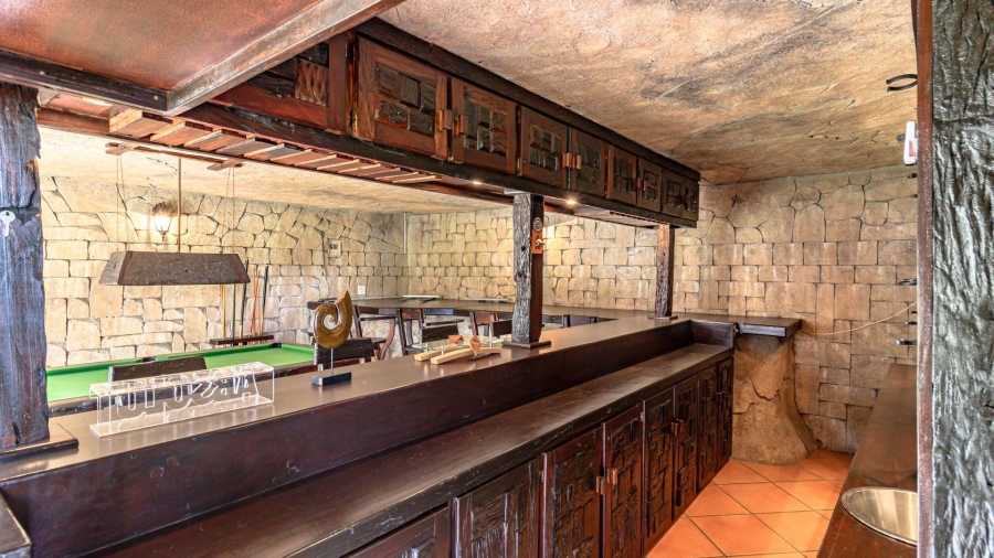 To Let 8 Bedroom Property for Rent in Quellerina Gauteng