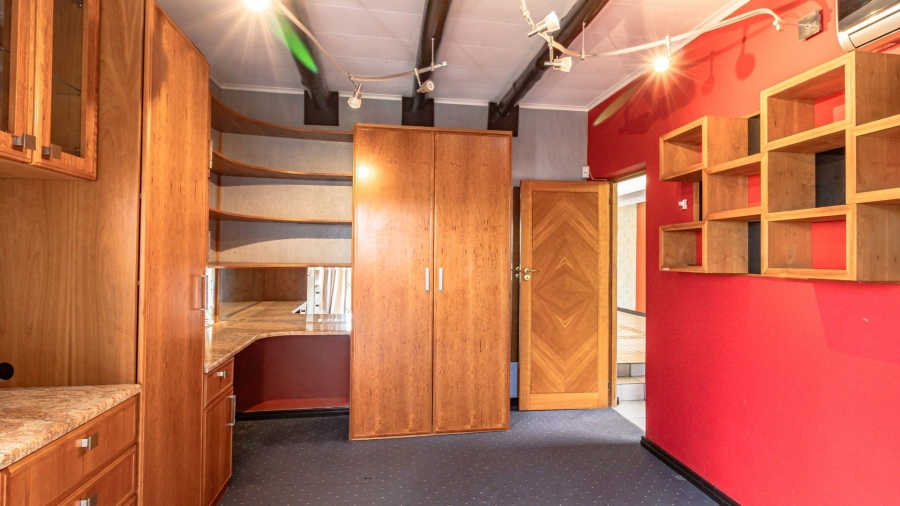 To Let 8 Bedroom Property for Rent in Quellerina Gauteng