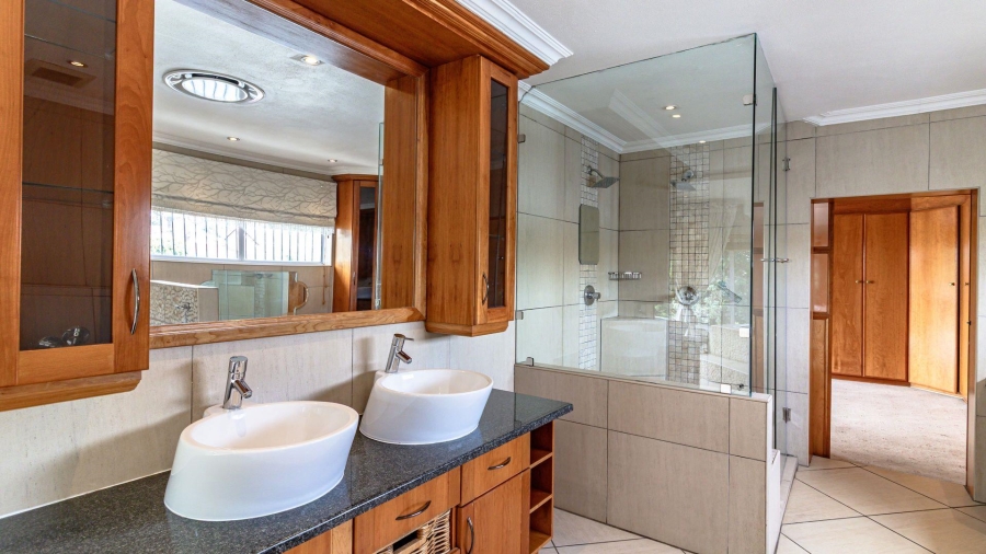 To Let 8 Bedroom Property for Rent in Quellerina Gauteng