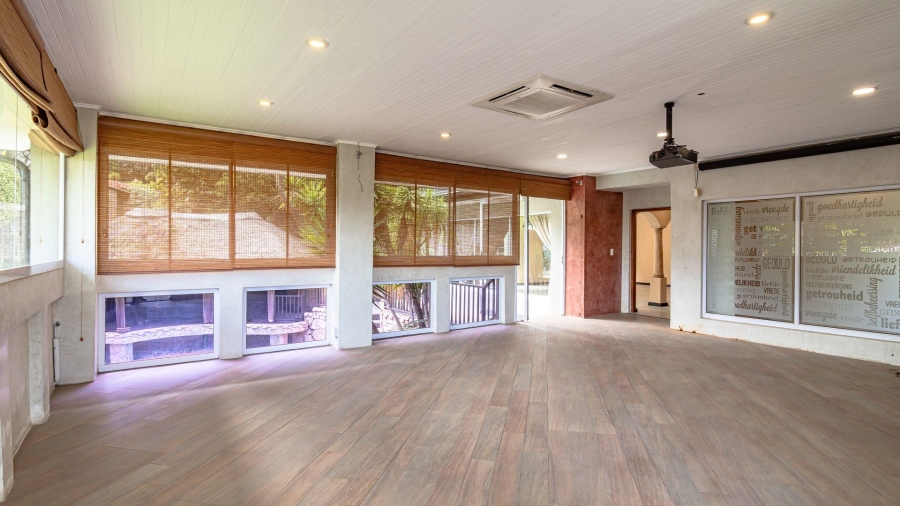 To Let 8 Bedroom Property for Rent in Quellerina Gauteng