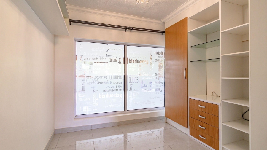 To Let 8 Bedroom Property for Rent in Quellerina Gauteng