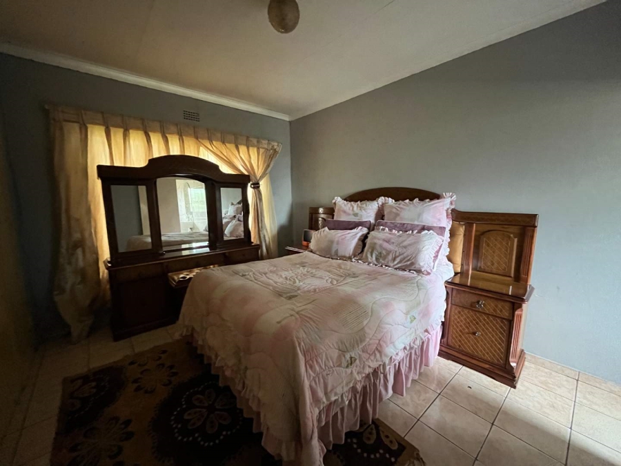 3 Bedroom Property for Sale in Rondebult Gauteng