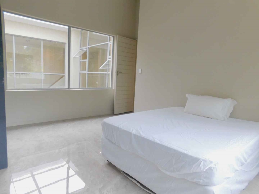 To Let 4 Bedroom Property for Rent in Hyde Park Gauteng