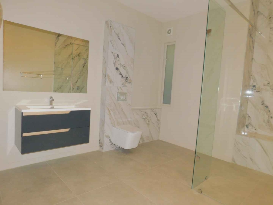 To Let 4 Bedroom Property for Rent in Hyde Park Gauteng