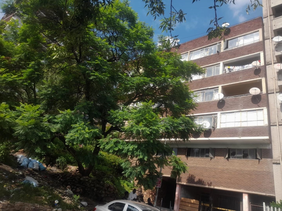 2 Bedroom Property for Sale in Berea Gauteng