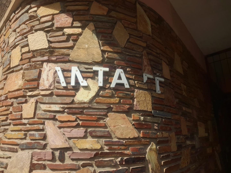 2 Bedroom Property for Sale in Berea Gauteng