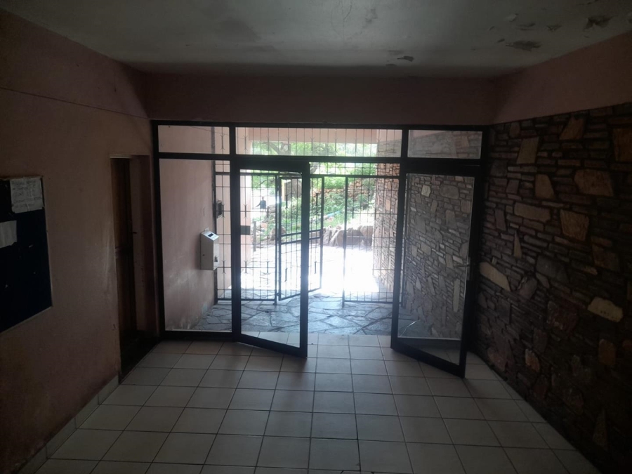 2 Bedroom Property for Sale in Berea Gauteng