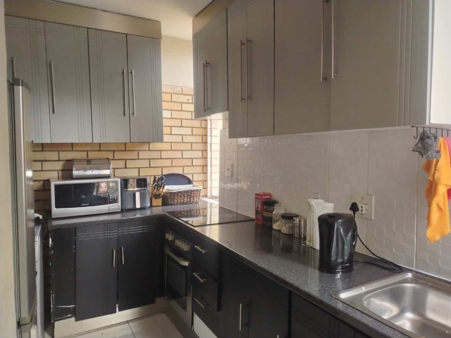 1 Bedroom Property for Sale in Kempton Park Central Gauteng