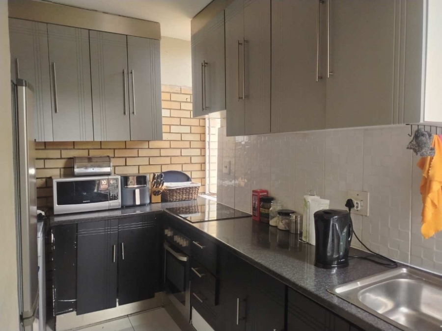 1 Bedroom Property for Sale in Kempton Park Central Gauteng