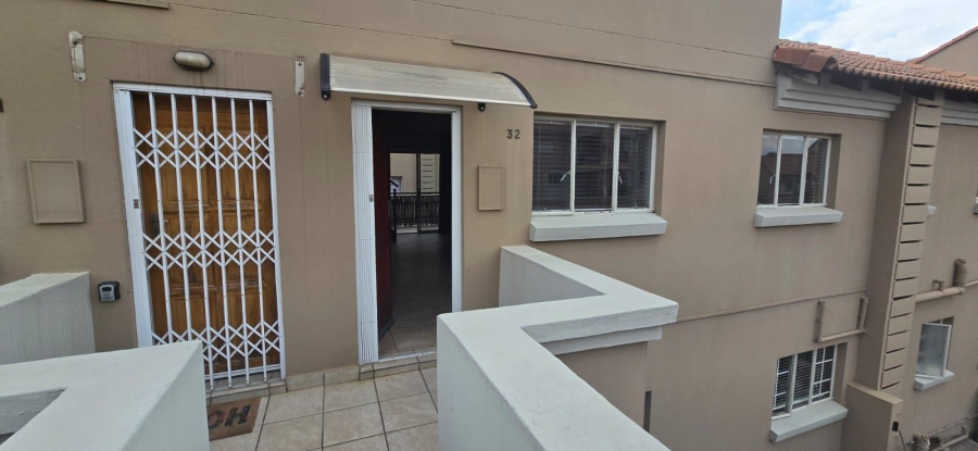 2 Bedroom Property for Sale in Pomona Gauteng