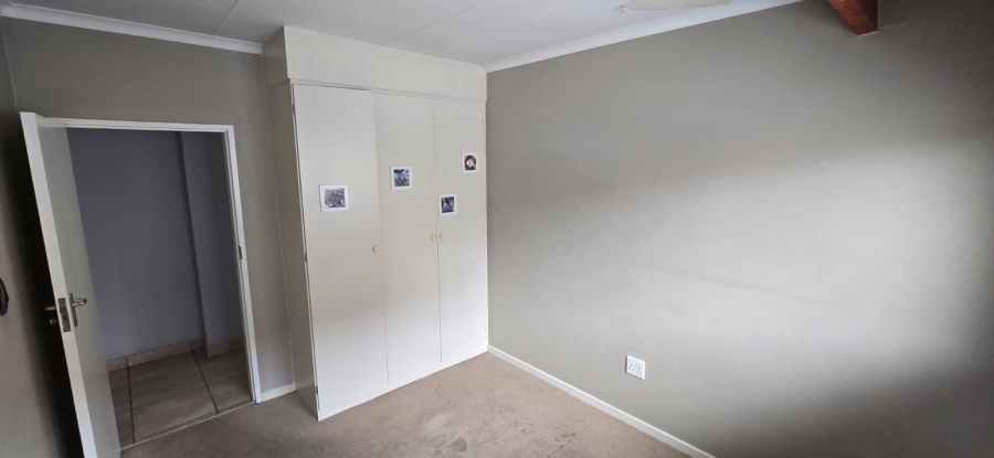 2 Bedroom Property for Sale in Pomona Gauteng