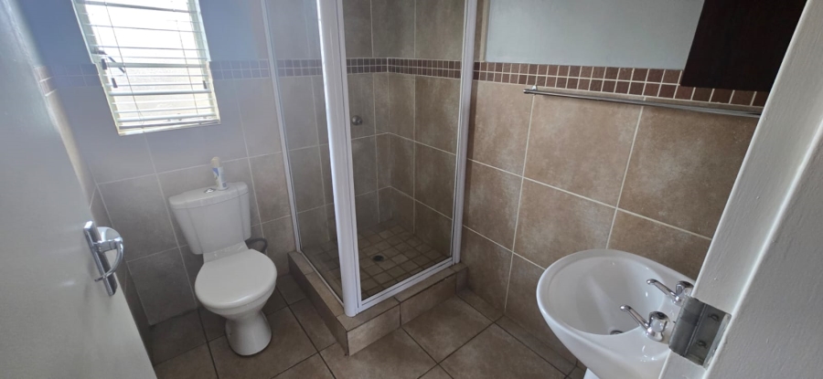 2 Bedroom Property for Sale in Pomona Gauteng