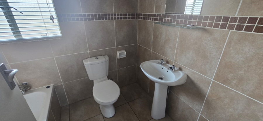 2 Bedroom Property for Sale in Pomona Gauteng