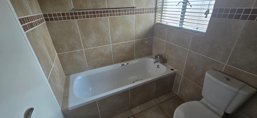 2 Bedroom Property for Sale in Pomona Gauteng