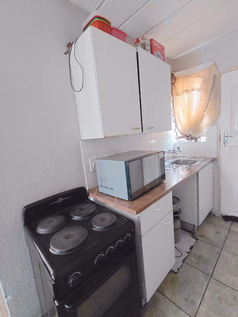 2 Bedroom Property for Sale in Glen Marais Gauteng