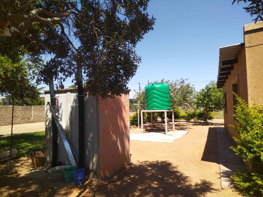 2 Bedroom Property for Sale in Winterveldt Gauteng