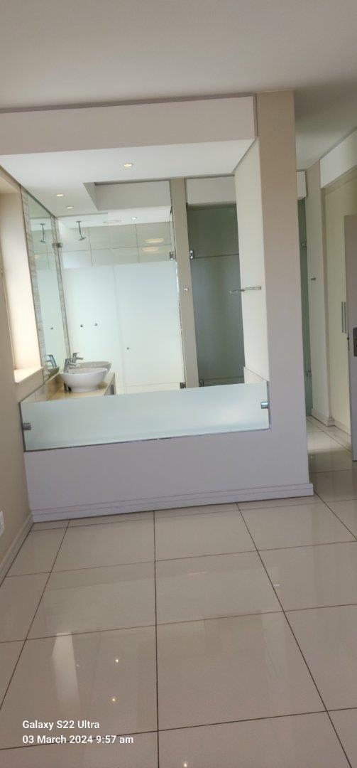 To Let 2 Bedroom Property for Rent in Rosebank Gauteng