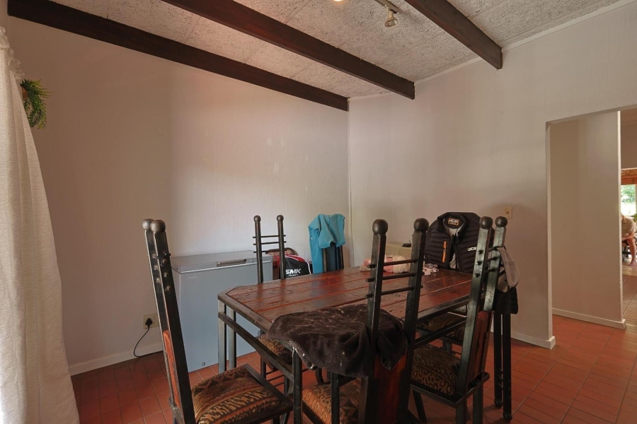 To Let 5 Bedroom Property for Rent in Faerie Glen Gauteng