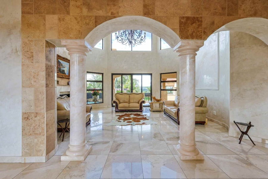 6 Bedroom Property for Sale in Mooikloof Heights Gauteng