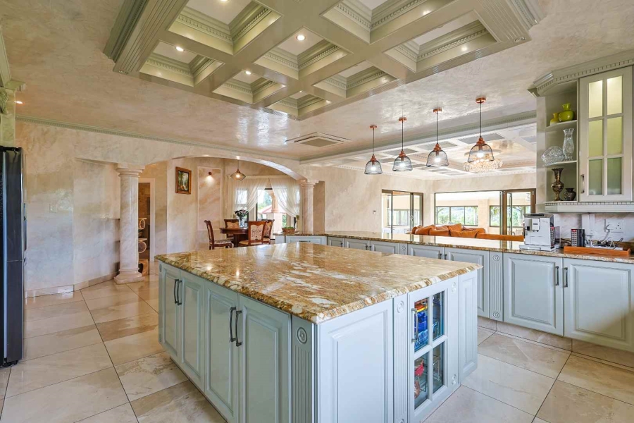 6 Bedroom Property for Sale in Mooikloof Heights Gauteng