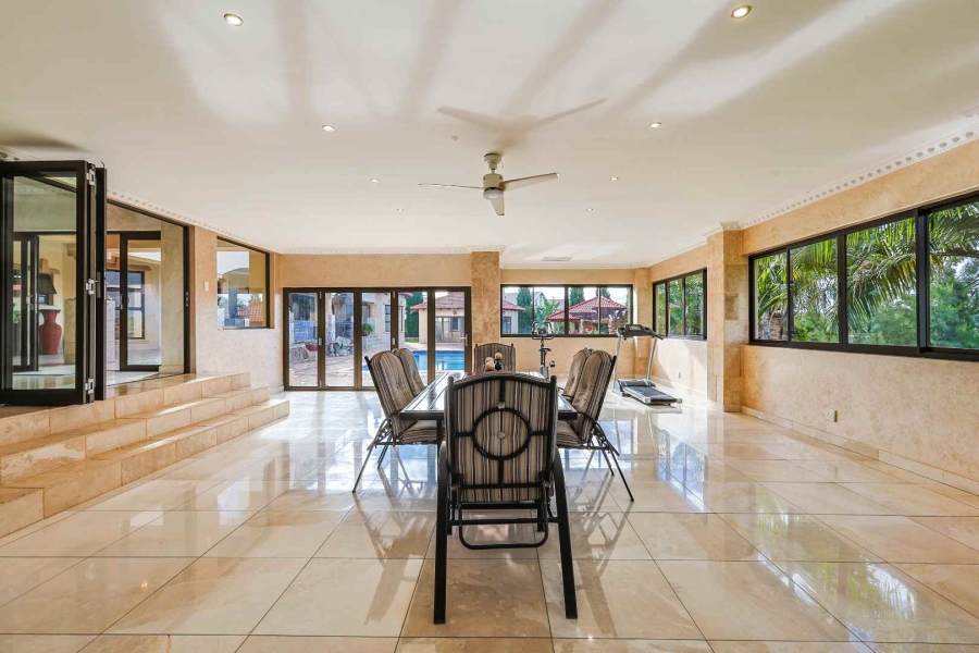 6 Bedroom Property for Sale in Mooikloof Heights Gauteng
